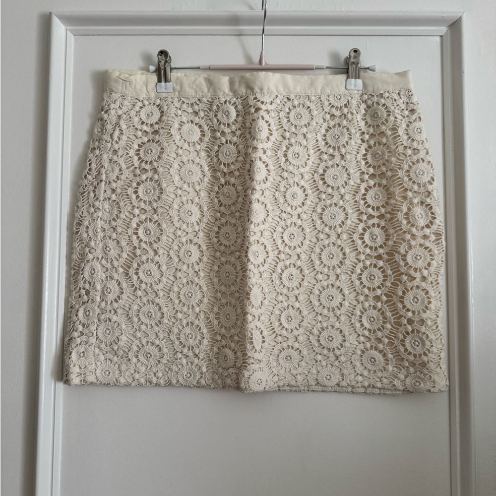 GAP Cream Crochet Lace Mini Skirt
